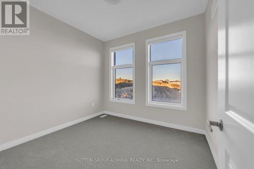 60 Lunay Drive, Richmond Hill, ON - Indoor Photo Showing Other Room