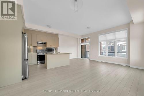 60 Lunay Drive, Richmond Hill, ON - Indoor Photo Showing Kitchen