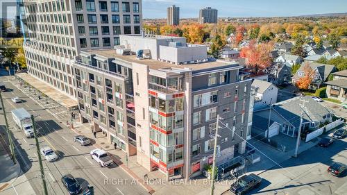 #206 - 1433 WELLINGTON STREET W  Ottawa, ON K1Y 2X4