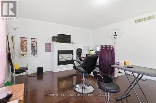 352 Blacksmith Way, Peterborough, ON - Indoor