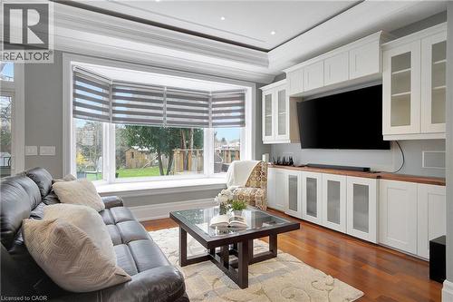 115 Northumberland Street, North Dumfries, ON - Indoor Photo Showing Living Room