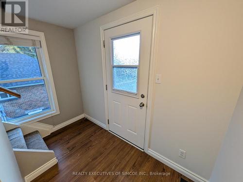 Upper unit - 127 Innisfil Street, Barrie, ON - Indoor Photo Showing Other Room