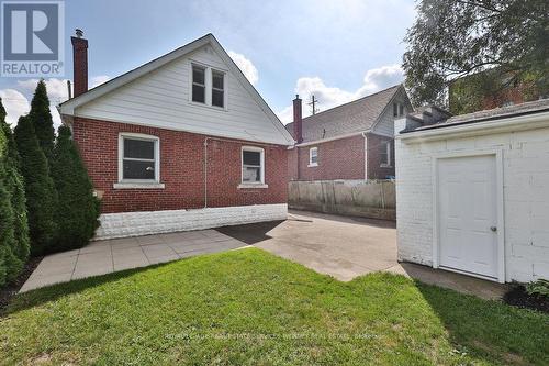 256 Walter Avenue S, Hamilton, ON - Outdoor With Exterior