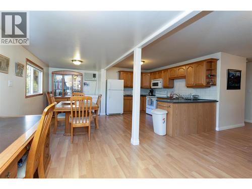 8336 Skimikin Road, Chase, BC - Indoor