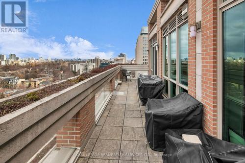 1701 - 155 St Clair Avenue W, Toronto, ON - Outdoor