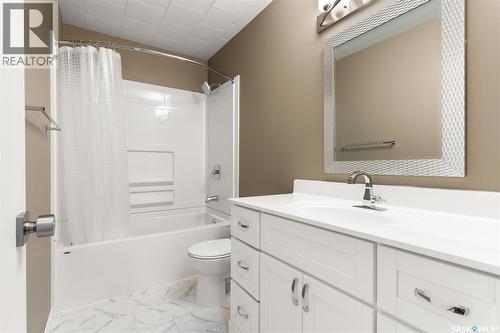 539 3Rd Street Ne, Ituna, SK - Indoor Photo Showing Bathroom