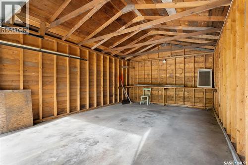 539 3Rd Street Ne, Ituna, SK - Indoor