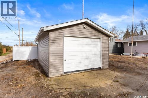 539 3Rd Street Ne, Ituna, SK - Outdoor With Exterior