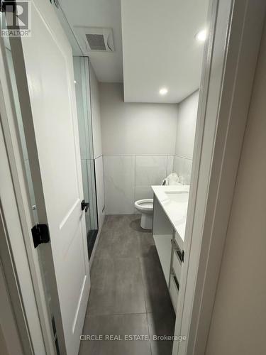 213 Danny Wheeler Boulevard, Georgina, ON - Indoor Photo Showing Bathroom