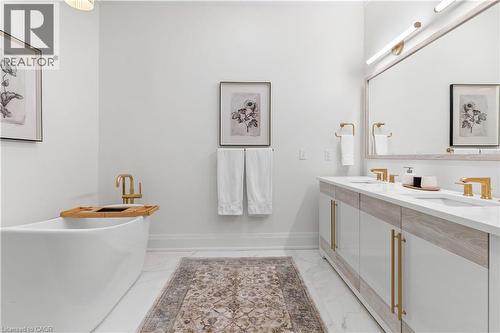 6523 Wellington 7 Road Unit# 509, Elora, ON - Indoor Photo Showing Bathroom