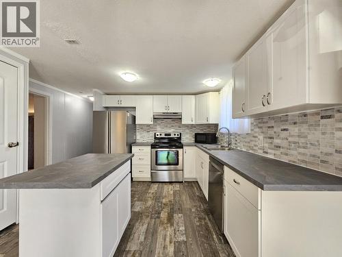 4004 Jade Drive, Prince George, BC - Indoor Photo Showing Kitchen