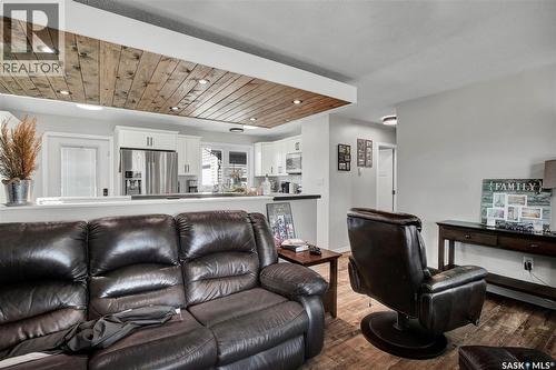 305 2Nd Street, Duck Lake, SK - Indoor Photo Showing Living Room
