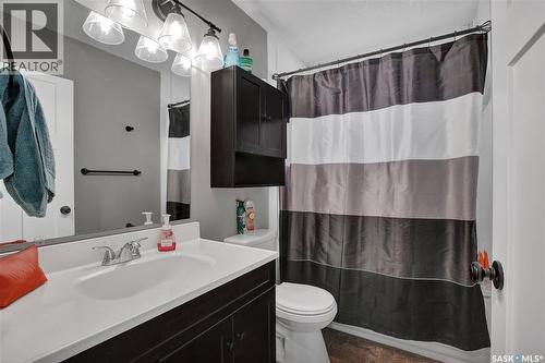 305 2Nd Street, Duck Lake, SK - Indoor Photo Showing Bathroom