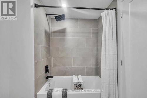 80 Mcanulty Boulevard, Hamilton, ON - Indoor Photo Showing Bathroom