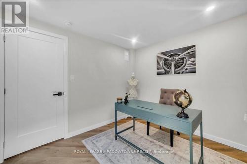 80 Mcanulty Boulevard, Hamilton, ON - Indoor