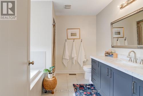 21 Weaver Terrace, New Tecumseth, ON - Indoor Photo Showing Bathroom