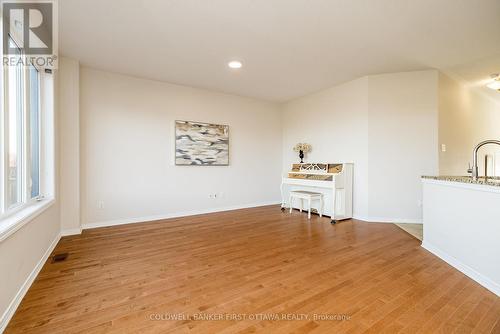 505 Radiant Private, Ottawa, ON - Indoor