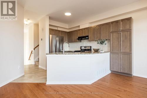505 Radiant Private, Ottawa, ON - Indoor Photo Showing Kitchen