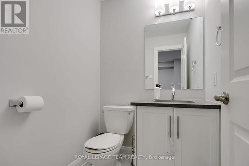 724 Ploughman Place, Ottawa, ON - Indoor Photo Showing Bathroom