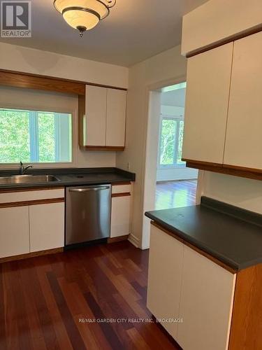 23 - 141 Welland Vale Road, St. Catharines (Grapeview), ON - Indoor Photo Showing Kitchen