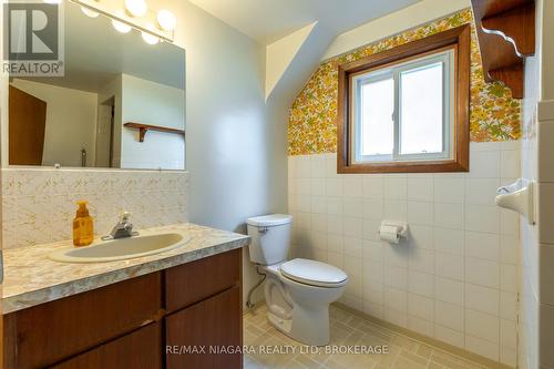 82 Westwood Crescent, Welland (Prince Charles), ON - Indoor Photo Showing Bathroom