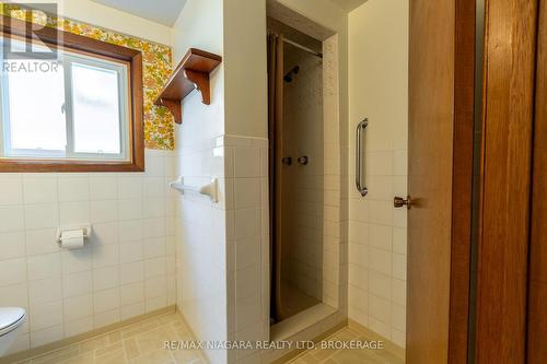 82 Westwood Crescent, Welland (Prince Charles), ON - Indoor Photo Showing Bathroom