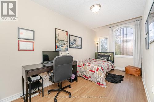 235 Mead Avenue, Hamilton, ON - Indoor Photo Showing Other Room
