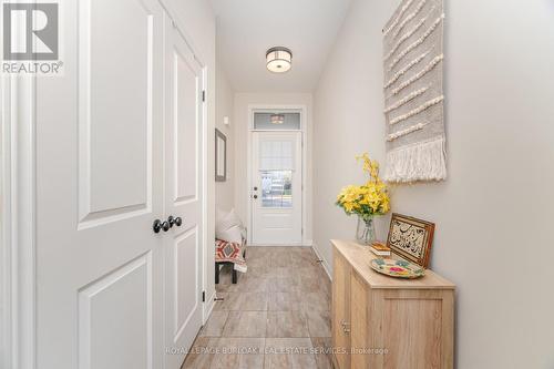 235 Mead Avenue, Hamilton, ON - Indoor Photo Showing Other Room