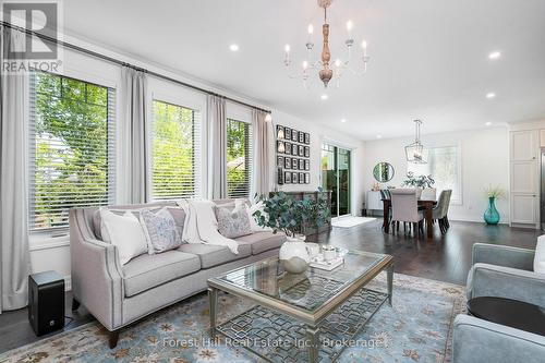 155 Glenlake Boulevard, Collingwood, ON - Indoor Photo Showing Living Room