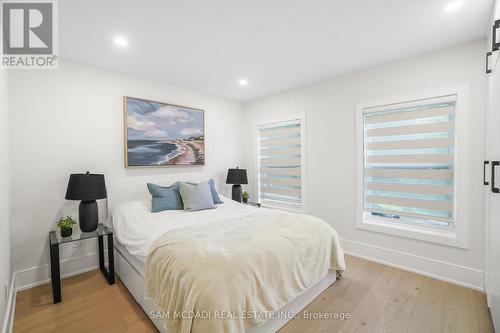 1882 Sherwood Forrest Circle, Mississauga, ON - Indoor Photo Showing Bedroom