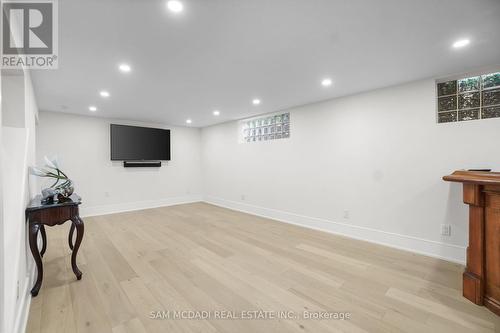 1882 Sherwood Forrest Circle, Mississauga, ON - Indoor