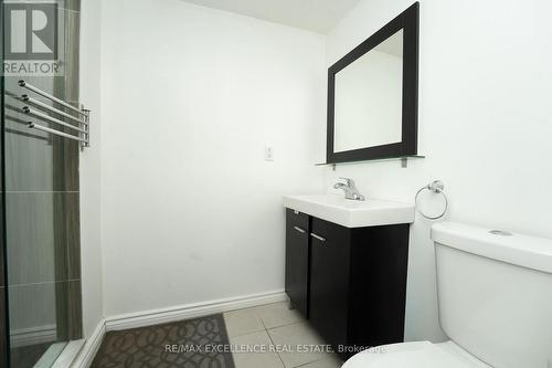 3692 Crabtree Crescent, Mississauga, ON - Indoor Photo Showing Bathroom