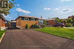 131 WELBOURN DRIVE  Hamilton, ON L9A 3N5