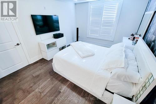 622 - 2486 Old Bronte Road, Oakville, ON - Indoor Photo Showing Bedroom