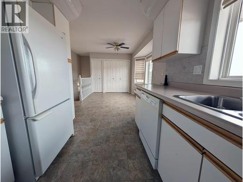 18 500 Wotzke Drive, Williams Lake, BC - Indoor Photo Showing Kitchen
