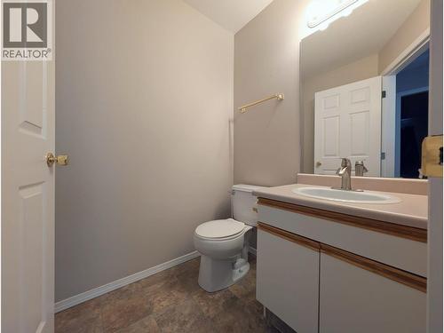 18 500 Wotzke Drive, Williams Lake, BC - Indoor Photo Showing Bathroom