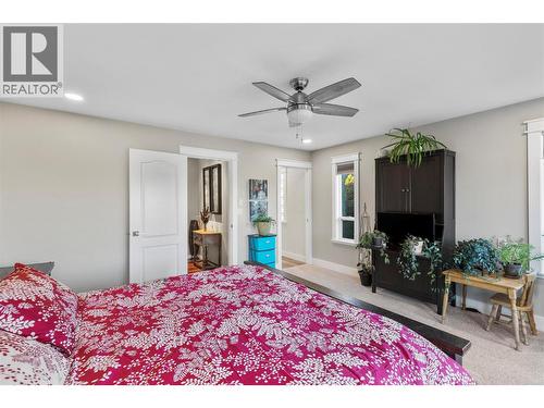 13709 Nash Drive, Coldstream, BC - Indoor Photo Showing Bedroom