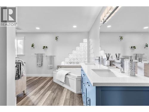 13709 Nash Drive, Coldstream, BC - Indoor