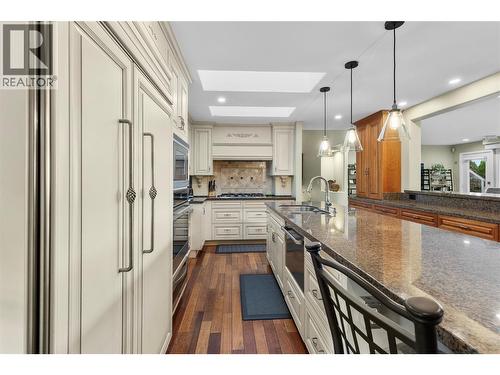 13709 Nash Drive, Coldstream, BC - Indoor Photo Showing Kitchen With Upgraded Kitchen