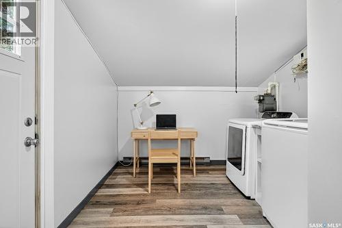 826 Athabasca Street E, Moose Jaw, SK - Indoor Photo Showing Laundry Room