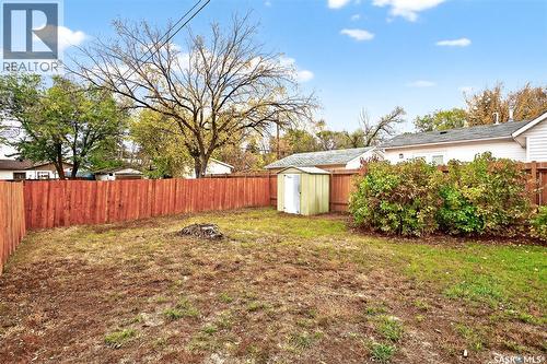 826 Athabasca Street E, Moose Jaw, SK - Outdoor