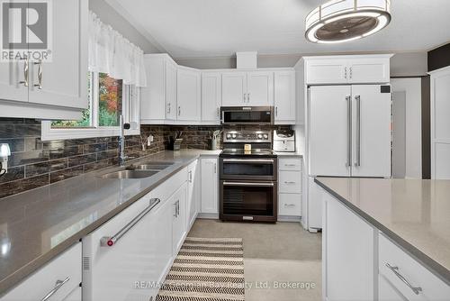 93 Edward Street, Penetanguishene, ON - Indoor Photo Showing Kitchen With Double Sink