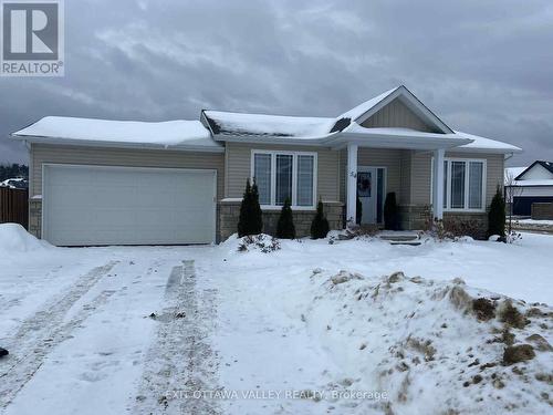 54 CHAD STREET  Petawawa, ON K8H 0G8