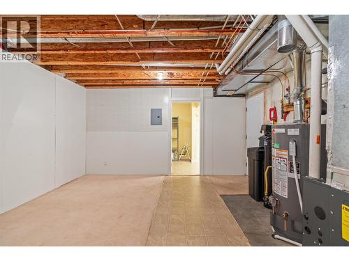 6785 Foothills Drive, Vernon, BC - Indoor Photo Showing Basement