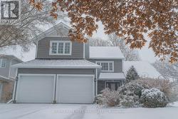 865 CHELSEA CRESCENT  Cornwall, ON K6H 6Y6