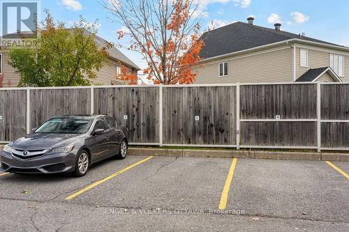 662B Chapman Mills Drive, Ottawa, ON - Outdoor