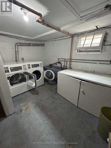 1 - 19 Castlefield Avenue, Toronto, ON - Indoor Photo Showing Laundry Room