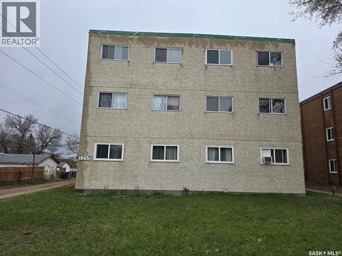 1245 12Th Avenue Sw, Moose Jaw, SK - Outdoor