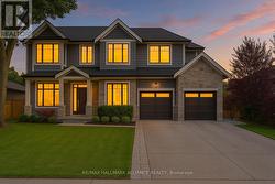 1225 BALDWIN DRIVE  Oakville, ON L6J 2W4