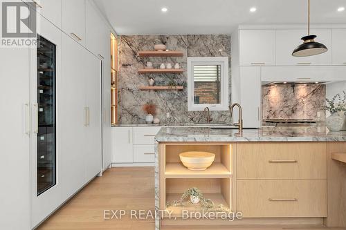 838 Elmwood Street, Georgina, ON - Indoor